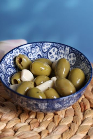 olives-vertes-grecques-ail-TAPASTI